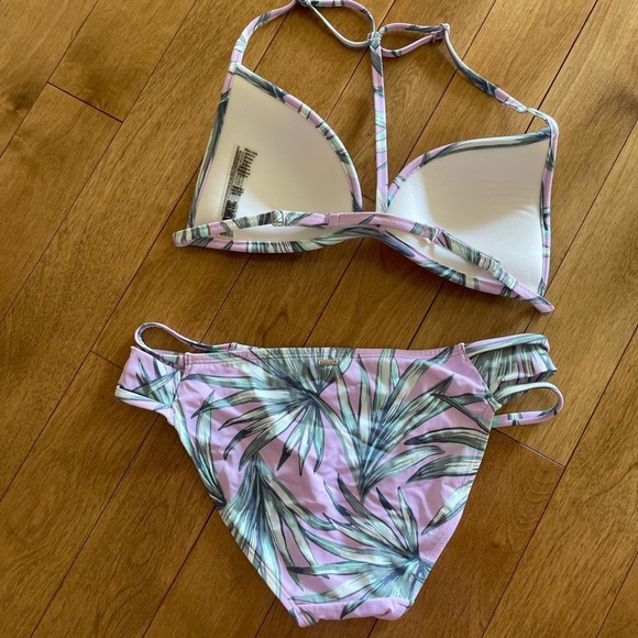 victoria’s secret pink palm leaf bikini set - Picture 2 of 3